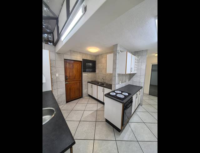 3 BEDROOM APARTMENT RENTED IN MEER EN SEE